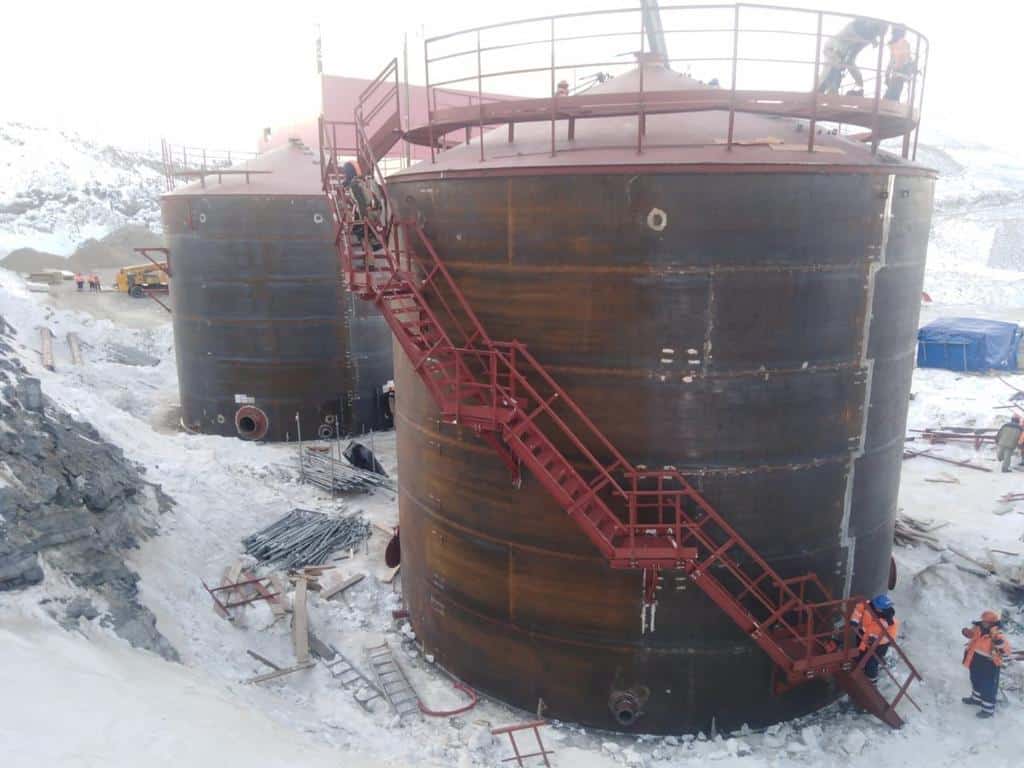 Продолжаются работы по монтажу 4 штук РВС-700м3 в Забайкальском крае.
